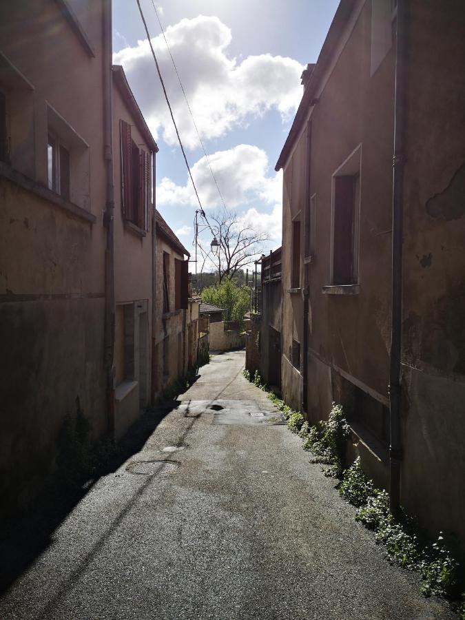 Apartmán Le Petit Cocon De La Poste Gourdon-en-quercy Exteriér fotografie